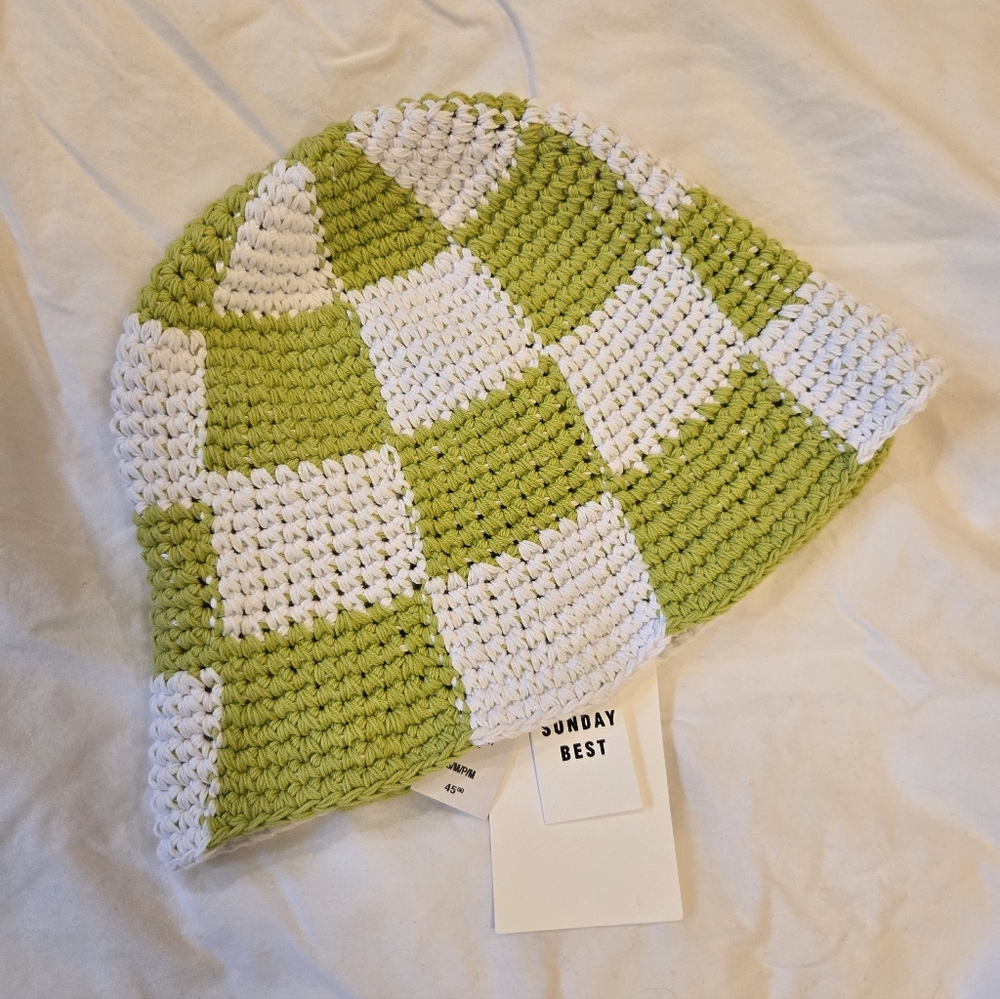 Aritzia NWT Sunday Best Lime and White Knit Moppet Beanie | Article #100312